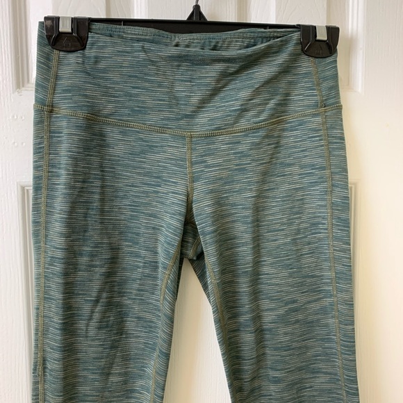 Athleta Chaturango Capri Space dyed Legging Size S - Picture 6 of 8